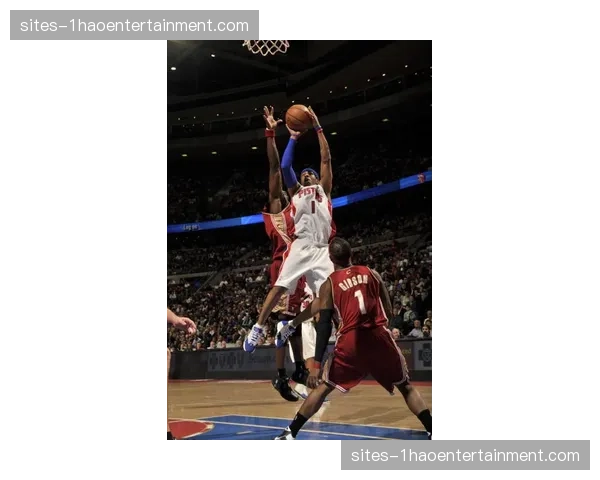 比克斯塔夫构建活塞防守铁壁 禁区保护与压迫外线成体系核心